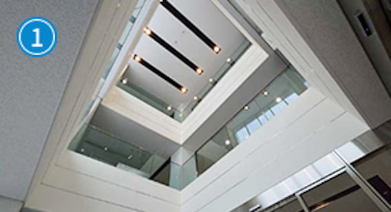 エントランスホール